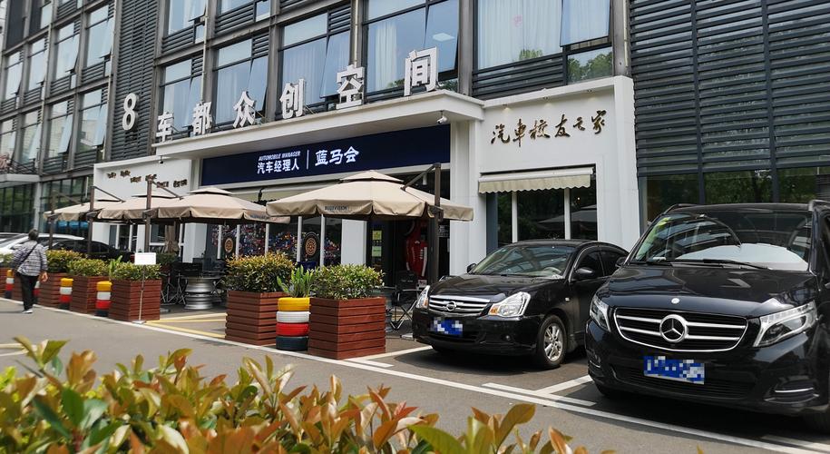 文化经纪人服务 连接艺术与市场的桥梁