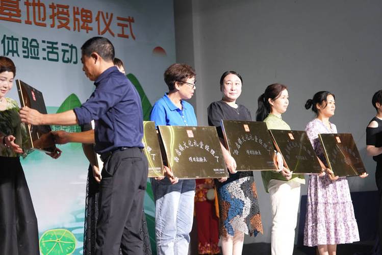 文化经纪人服务 宁波西店镇文化礼堂经理人模式的创新实践